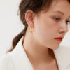 CHEZ LOLA Essential Hoop Earrings - Image 3
