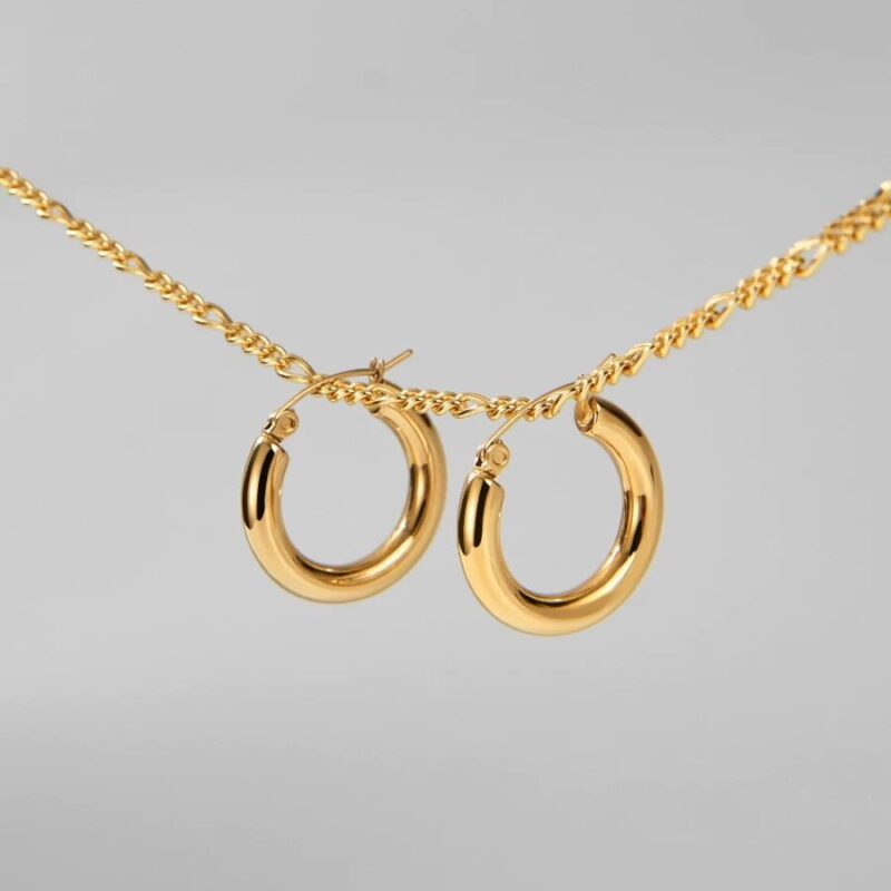 Lilith Essential Classical Hoop Earrings