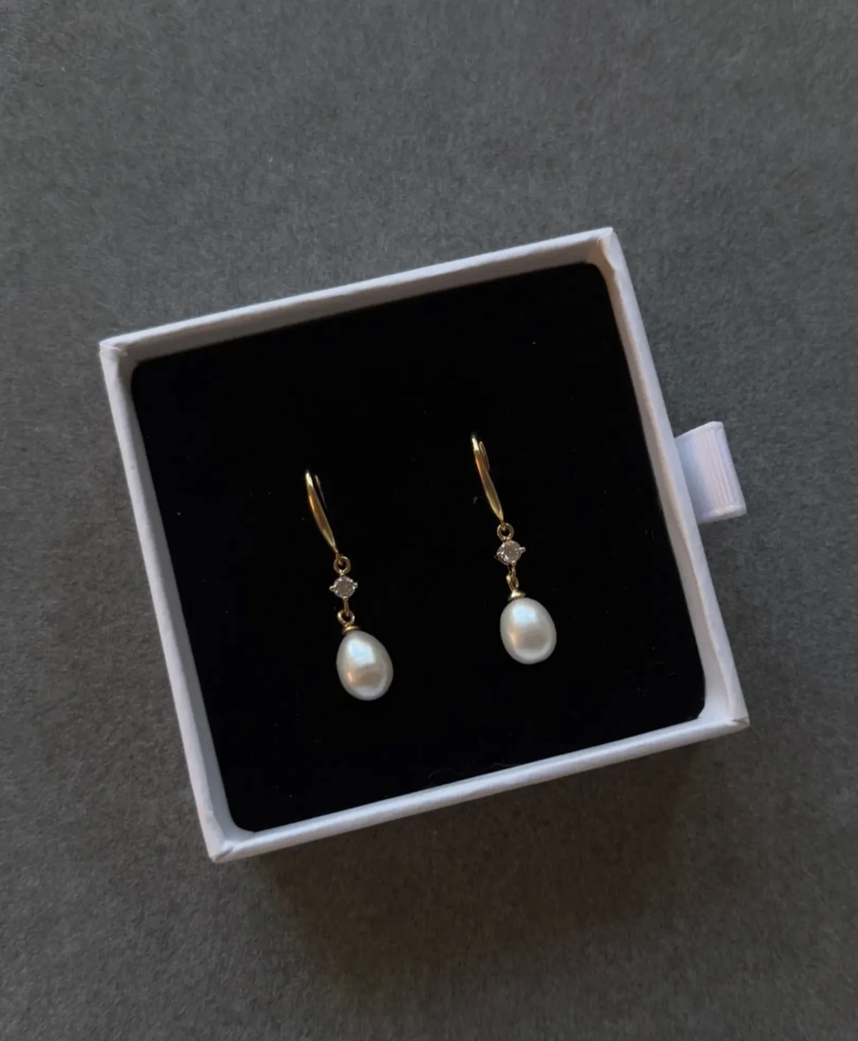 Clara Freshwater Pearl Earrings - Bilde 3