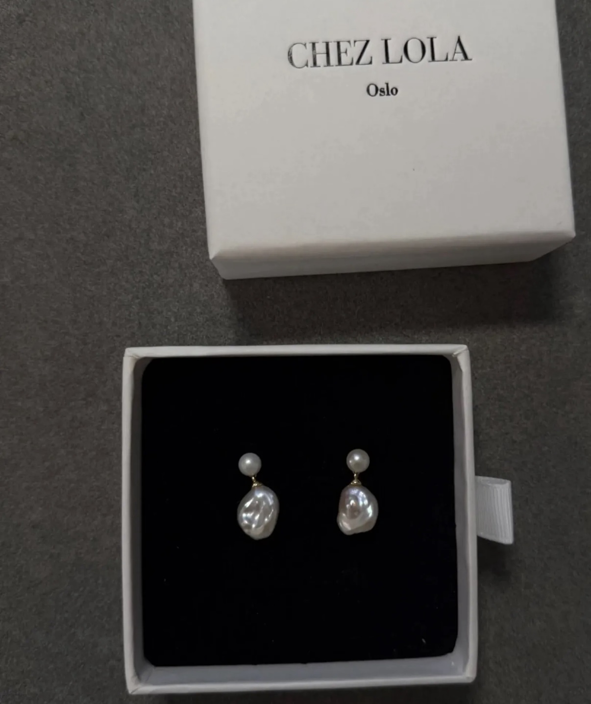 Camille – Organic Keshi Pearl Earrings - Bilde 4
